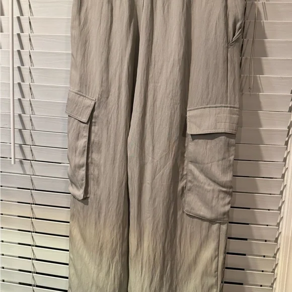 Zara Cargo Pants - Picture 4 of 6